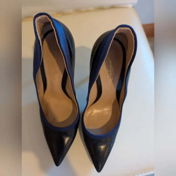 Gianvito Rossi TUXEDO Black Leather And Blue Satin Pointed Toe Pumps Size 37.5 - Picture 6 of 13
